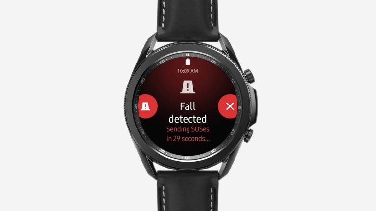 Novedoso reloj detecta caídas y brinda seguridad